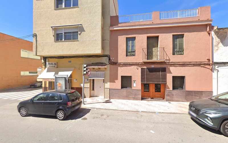 Fotografia tomada fuera de Despacho Forn de Sant Roc Alberic - Forn de pa en Alberic, Valencia