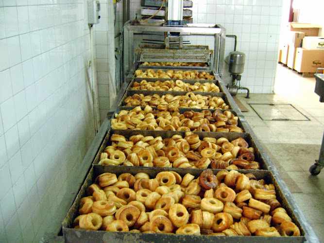 Fotografia tomada fuera de Confitería Regino - Pastelaría en Ponteareas, Pontevedra