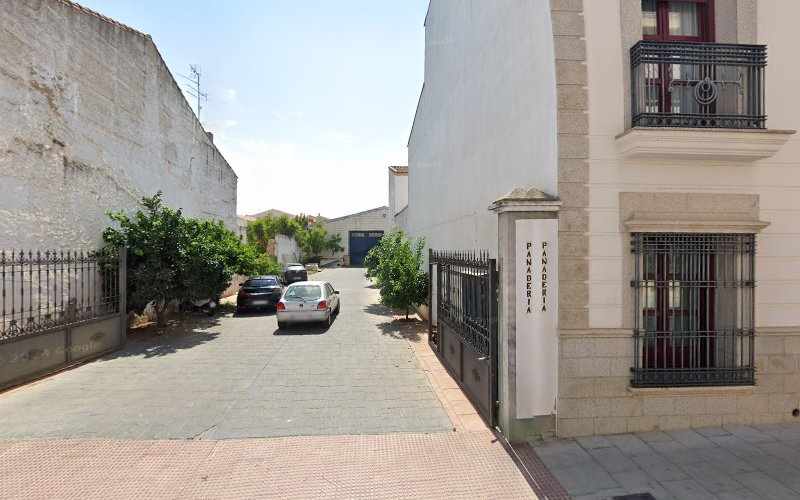 Fotografia tomada fuera de Panadería CHIN CHIN - Panadería en Campanario, Badajoz