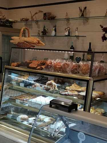 Fotografia tomada fuera de Pastelería Pyma - Pastelería en Guadarrama, Madrid