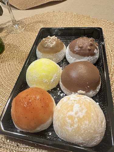 Fotografia tomada fuera de Yuzu Pastry - Pastelería en Fuengirola, Málaga
