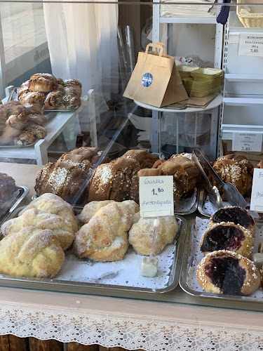 Fotografia tomada fuera de Mummola - Panadería en Fuengirola, Málaga