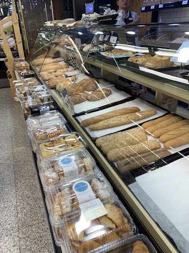 Fotografia tomada fuera de Supermercados El Jamón - Supermercado en Fuengirola, Málaga
