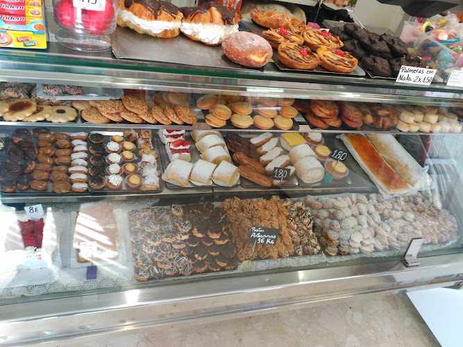 Fotografia tomada fuera de Pasteleria Geza eta Gazia - Pastelería en Errenteria, Guipúzcoa