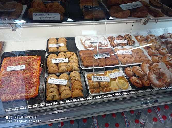 Fotografia tomada fuera de Panadería Foguerer - Panadería en Alicante, Alicante