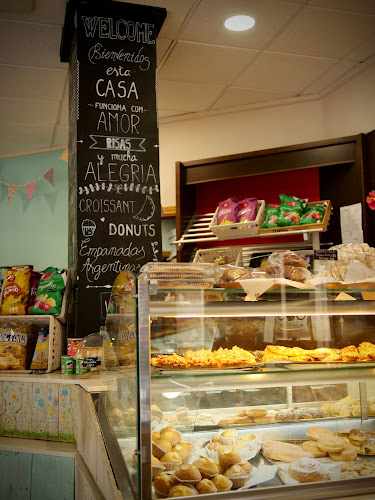Fotografia tomada fuera de Panadería Cafetería Cristina - Panadería en Alicante, Alicante