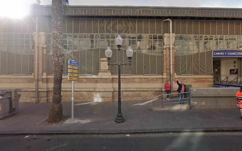 Fotografia tomada fuera de Paco Tono - Panadería en Alicante, Alicante