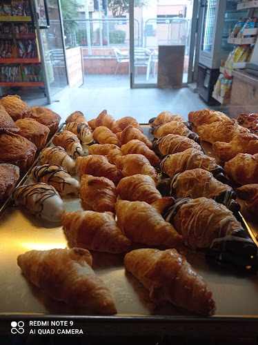 Fotografia tomada fuera de Panadería/cafetería Foguerer - Panadería en Alicante, Alicante