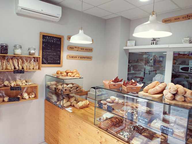 Fotografia tomada fuera de Ala Bin Bon PAN Gluten Free Panadería y pastelería sin gluten - Panadería en Alicante, Alicante
