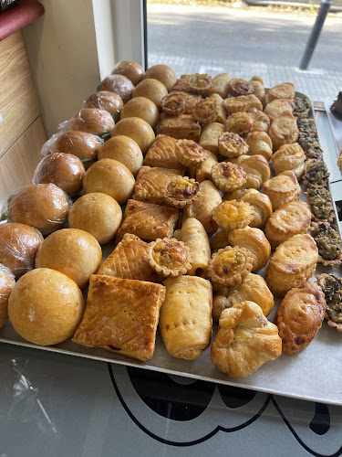 Fotografia tomada fuera de Confitería Belén - Pastelería en El Entrego, Asturias