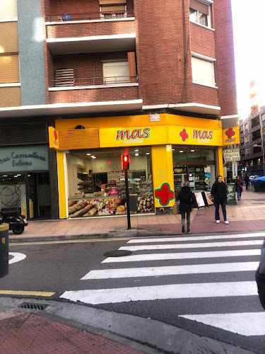 Fotografia tomada fuera de Más Sabores - Panadería en Zaragoza, Zaragoza