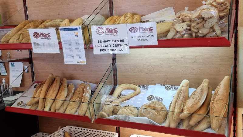 Fotografia tomada fuera de Panadería los Finos S.L. - Panadería en Maracena, Granada