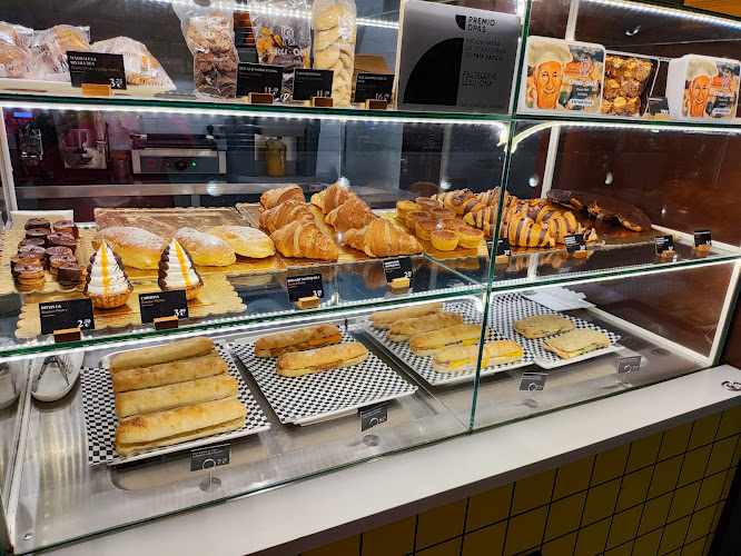 Fotografia tomada fuera de LEKU-ONA - Pastelería en Elotxelerri, Vizcaya