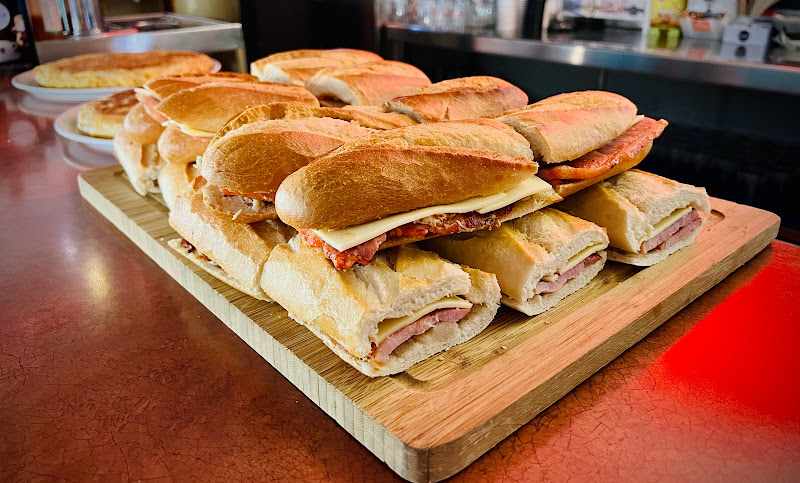 Fotografia tomada fuera de Behekosoloa kafetegia - cafeterías en Loiu, Vizcaya