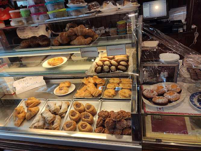 Fotografia tomada fuera de Café de Vicente - cafeterías en Villaviciosa, Asturias