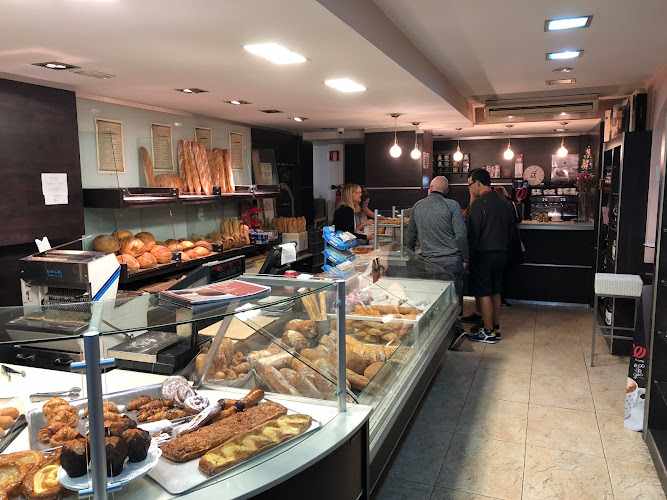 Fotografia tomada fuera de Fleca cafeteria Can Pijuan - Panadería en Santa Cristina d'Aro, Girona
