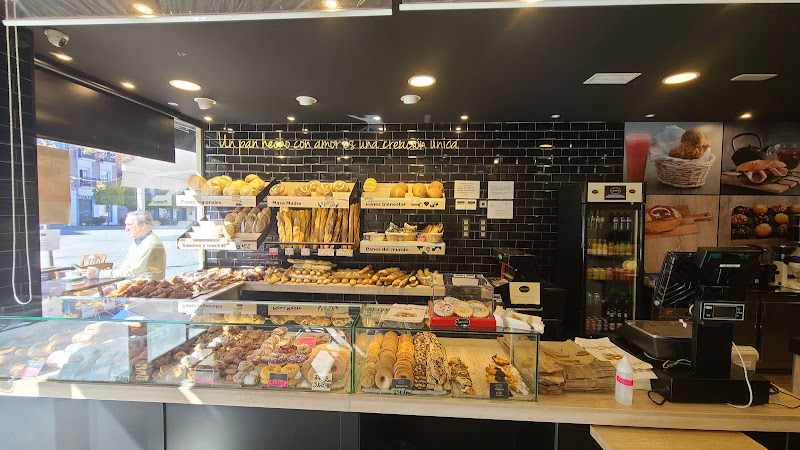 Fotografia tomada fuera de Panadería GRANIER - Panadería en Las Rozas de Madrid, Madrid