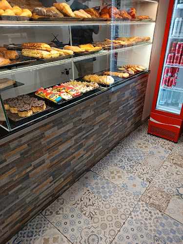 Fotografia tomada fuera de Panaderia-Cafeteria 5 pedacitos - Panadería en Zaragoza, Zaragoza