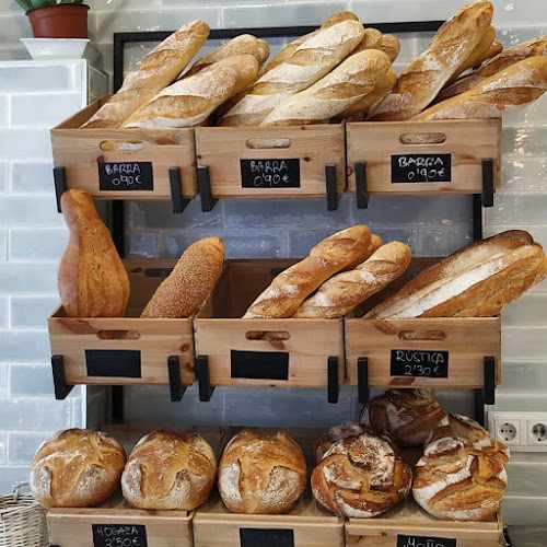 Fotografia tomada fuera de Pastelería Akebia - Pastelería en San Sebastián de los Reyes, Madrid