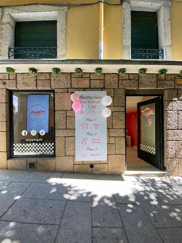 Fotografia tomada fuera de Stopping - Yogurtería en San Lorenzo de El Escorial, Madrid