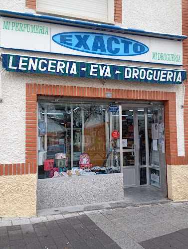 Fotografia tomada fuera de Perfumería Eva - Comercio en Santa Cruz del Retamar, Toledo