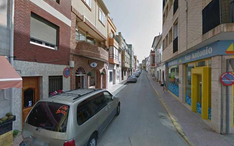 Fotografia tomada fuera de HORNO ELENA. - Panadería en Requena, Valencia