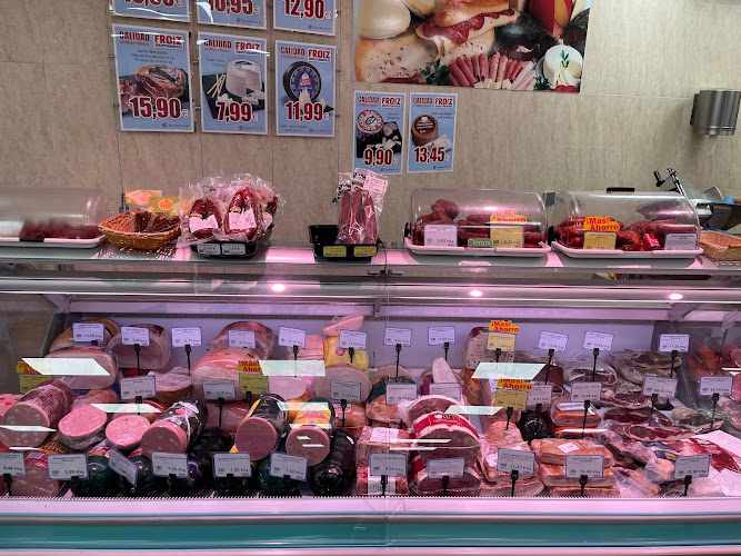 Fotografia tomada fuera de Supermercados Froiz - Supermercado en Nigrán, Pontevedra