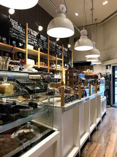 Fotografia tomada fuera de La Manon - Panadería en Madrid, Madrid