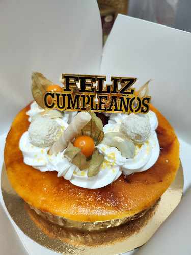 Fotografia tomada fuera de Gloria Bendita Cafetería-Pastelería - Pastelería en Cabra del Santo Cristo, Jaén