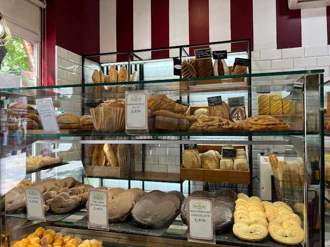 Fotografia tomada fuera de Bonjour Panadería Pastelería - Panadería en Madrid, Madrid