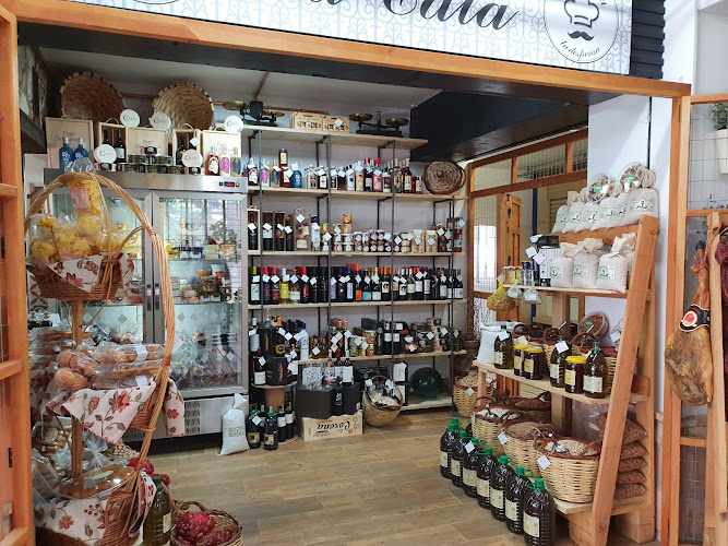 Fotografia tomada fuera de Casino de Labradores, Artesanos y Comerciantes - bares en Constantina, Sevilla