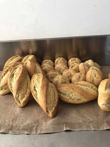 Fotografia tomada fuera de La Espiga Lucentina - Panadería en Lucena, Córdoba