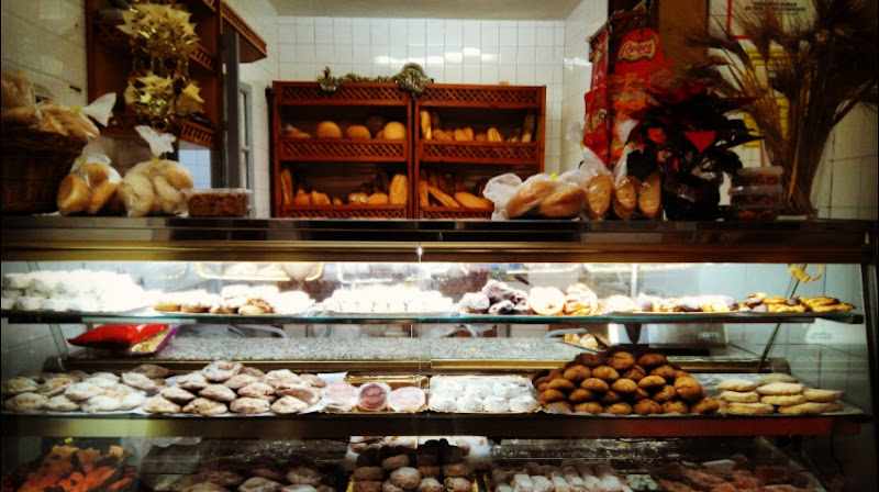 Fotografia tomada fuera de José Pedraza e Hijos - Panadería en Casabermeja, Málaga