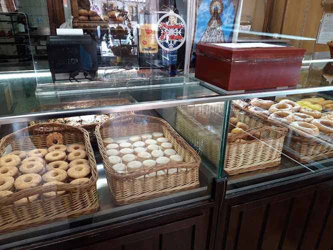 Fotografia tomada fuera de Cafe Obrador Casa Poldo - Panadería en Perales de Tajuña, Madrid