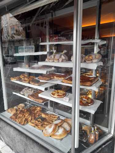 Fotografia tomada fuera de El Sauco - Pastelería en Las Navas del Marqués, Ávila
