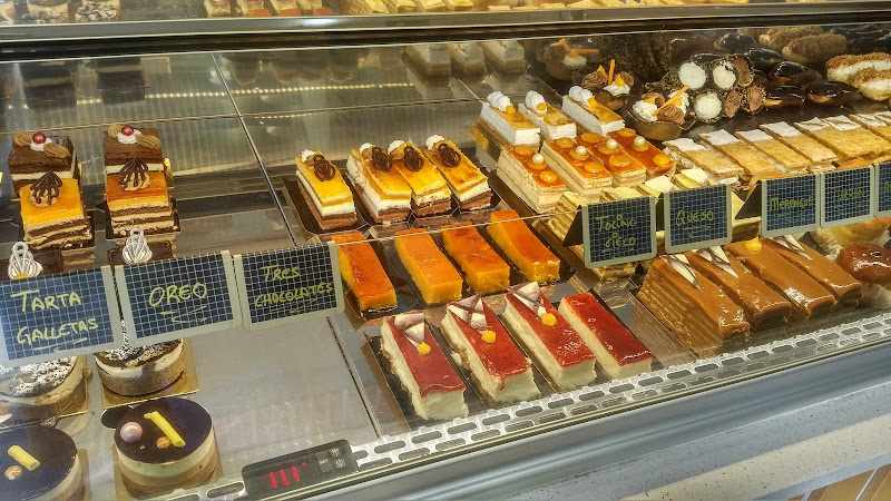 Fotografia tomada fuera de PANADERÍA-PASTELERÍA-CAFETERÍA LA PURÍSIMA - Pastry shop en Fortuna, Murcia