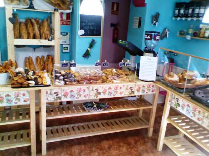 Fotografia tomada fuera de Panadería La Fogaza - Panadería en Zaragoza, Zaragoza