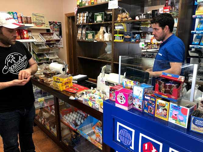 Fotografia tomada fuera de La Despensa de Espirdo - Tienda de alimentación en Espirdo, Segovia