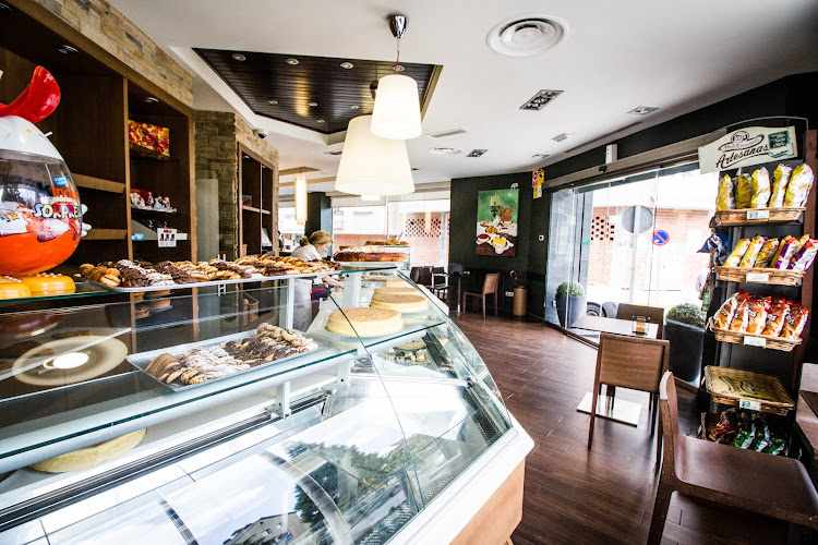 Fotografia tomada fuera de A´Balsa Pastelaría, Empanadas e Degustación - Pastelería en A Laracha, A Coruña