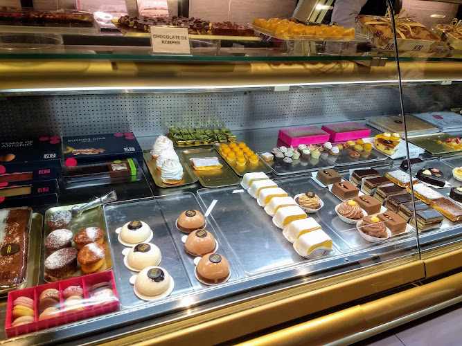 Fotografia tomada fuera de Pastelería Ascaso - Pastelería en Huesca, Huesca