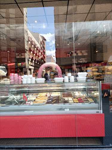 Fotografia tomada fuera de Baires Pastelería - Pastelería en Zaragoza, Zaragoza