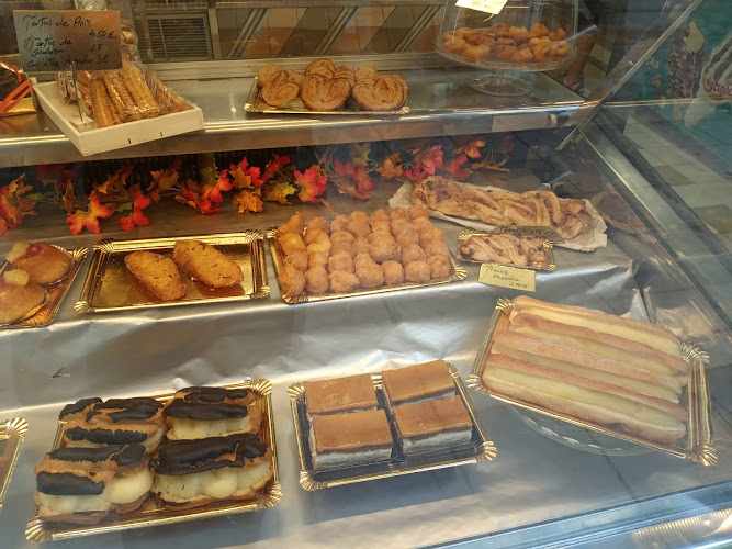 Fotografia tomada fuera de Pastelería Tupinamba Don Jaime - Pastelería en Zaragoza, Zaragoza