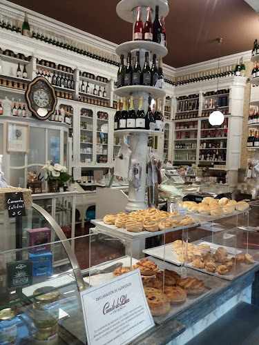 Fotografia tomada fuera de Camilo de Blas - Pastelería en Oviedo, Asturias