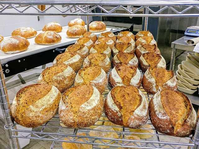 Fotografia tomada fuera de La Solera, Pan Artesano - Bakery en Murcia, Murcia