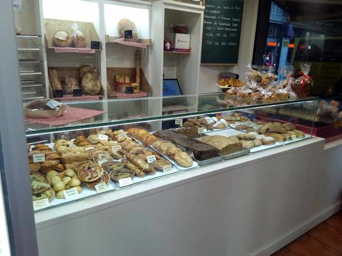 Fotografia tomada fuera de La Colegiala - Panadería en Murcia, Murcia