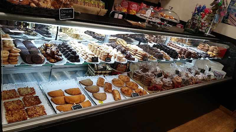 Fotografia tomada fuera de Cafetería y Panadería Mygala - Panadería en Murcia, Murcia
