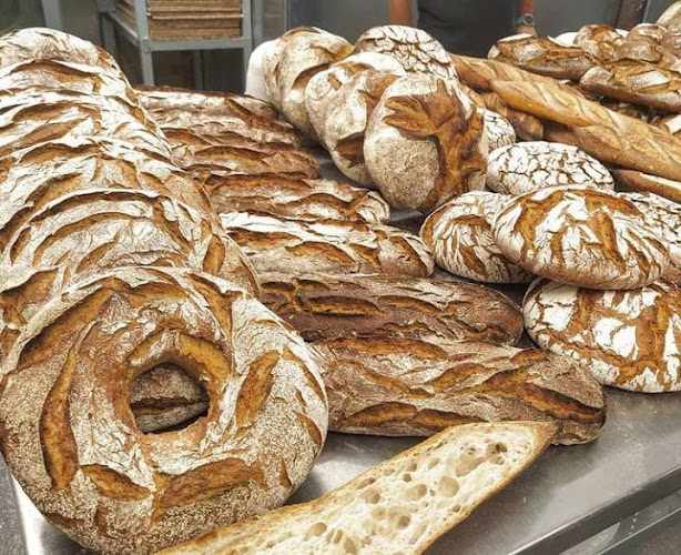 Fotografia tomada fuera de PanDemonium - Panadería en Vigo, Pontevedra