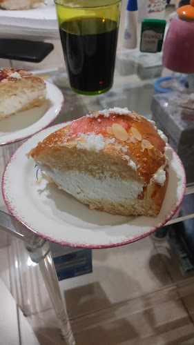 Fotografia tomada fuera de Panadería pastelería Nuria - Panadería en Madrid, Madrid