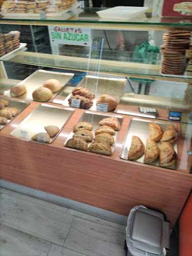 Fotografia tomada fuera de Horno de Pan Chimbo Panadería y Pastelería Artesanal - Panadería en Madrid, Madrid