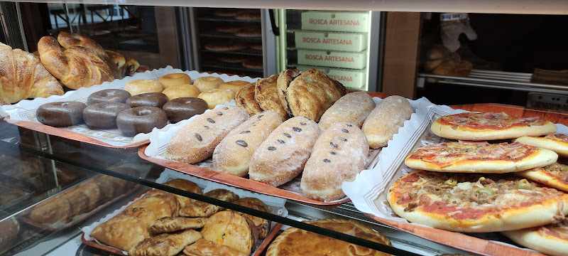 Fotografia tomada fuera de Panificadora Paco - Panadería en Sanxenxo, Pontevedra